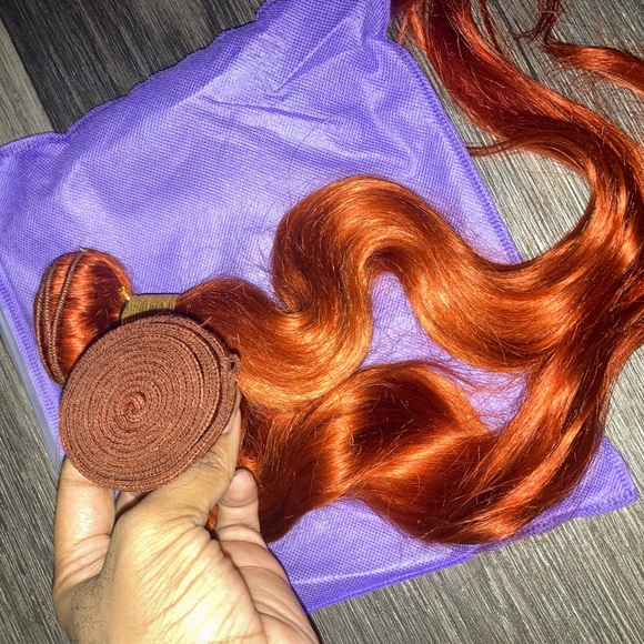 2 HUMAN HAIR BUNDLES 20” - Picture 3 of 3